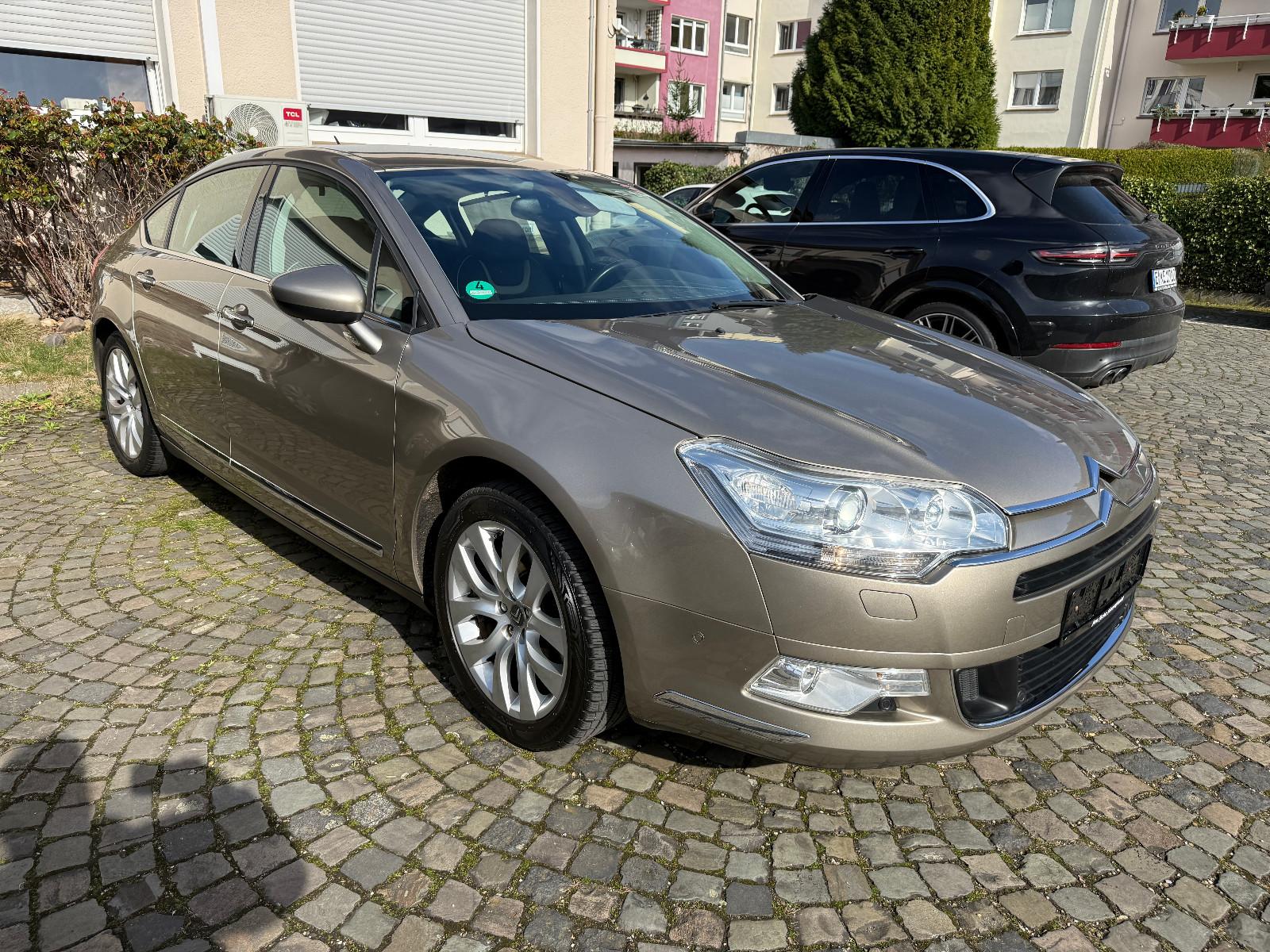 Citroën C5 Lim. Exclusive + Navi + Xenon + Leder +