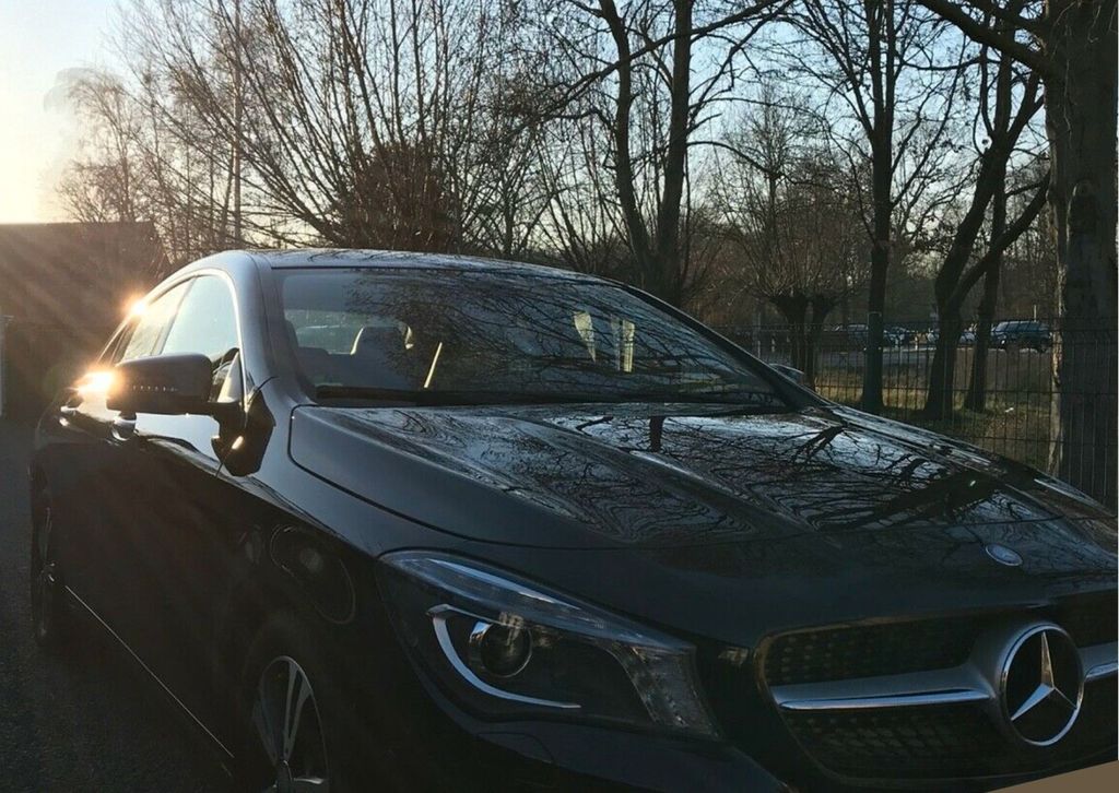 Image of Mercedes-Benz CLA 180