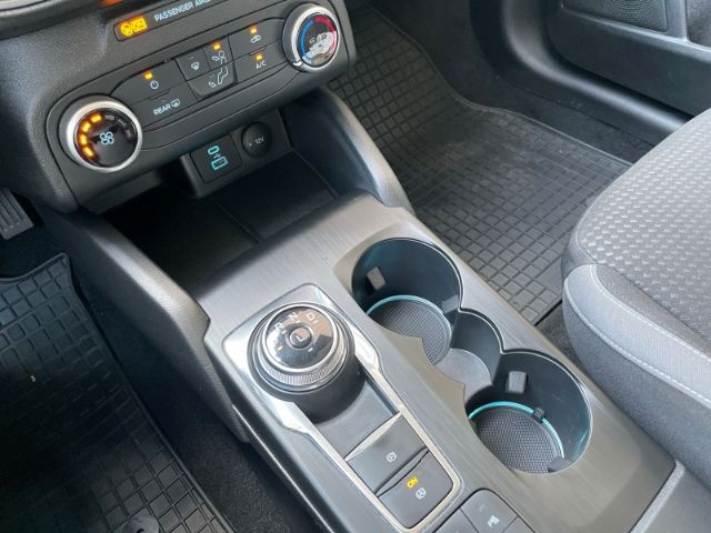 Fahrzeugabbildung Ford Focus 1.5 EcoBlue, Cool & Connect Autom. DAB, Ei