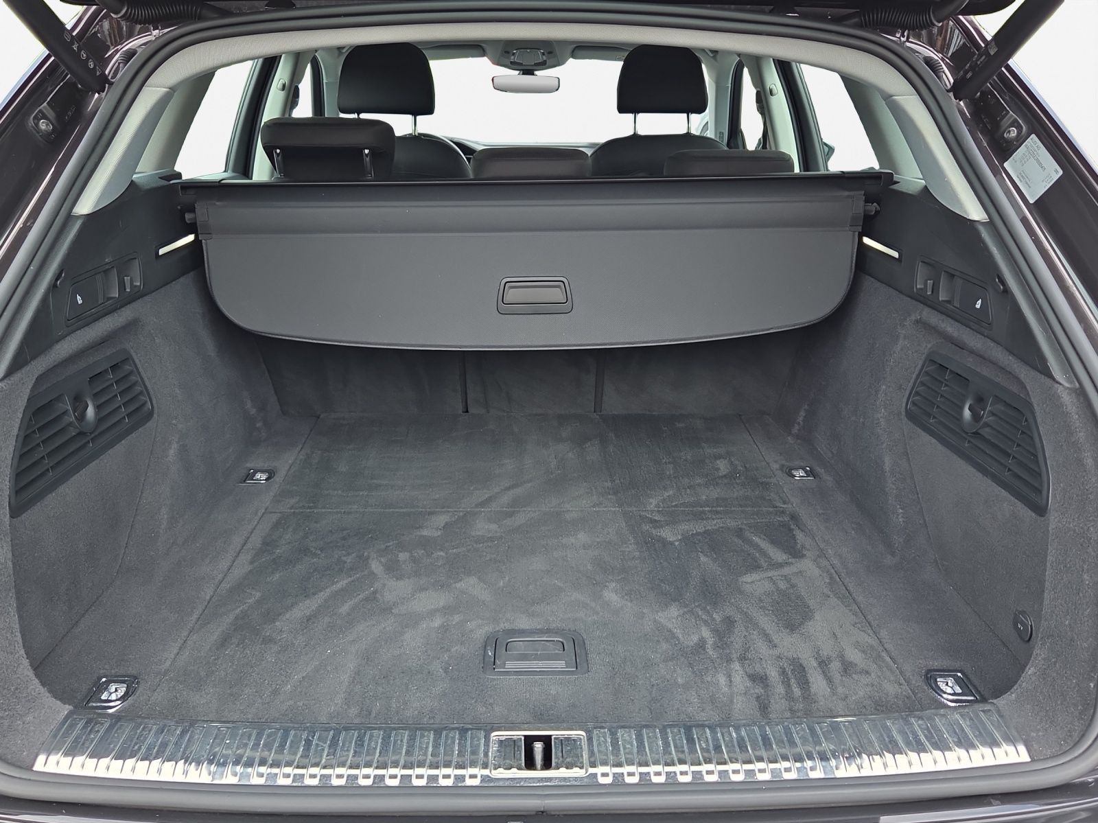 Audi Q8 e-tron - Bild 12