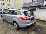 Ford Focus Turnier Trend 1.6 - Ford Focus mit Benzin-Antrieb: Kombi, 1.6