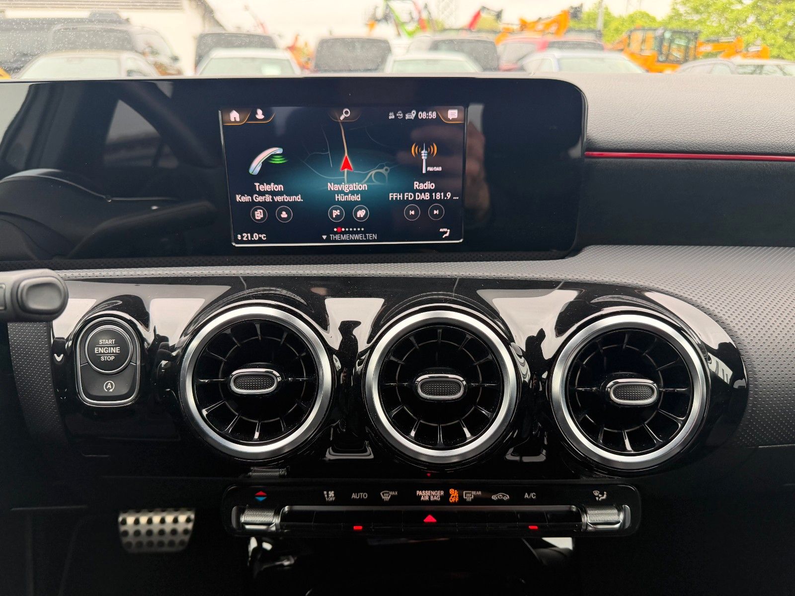 Fahrzeugabbildung Mercedes-Benz A 220d 4MATIC AMG+Night+LED+DAB+Carplay+19"