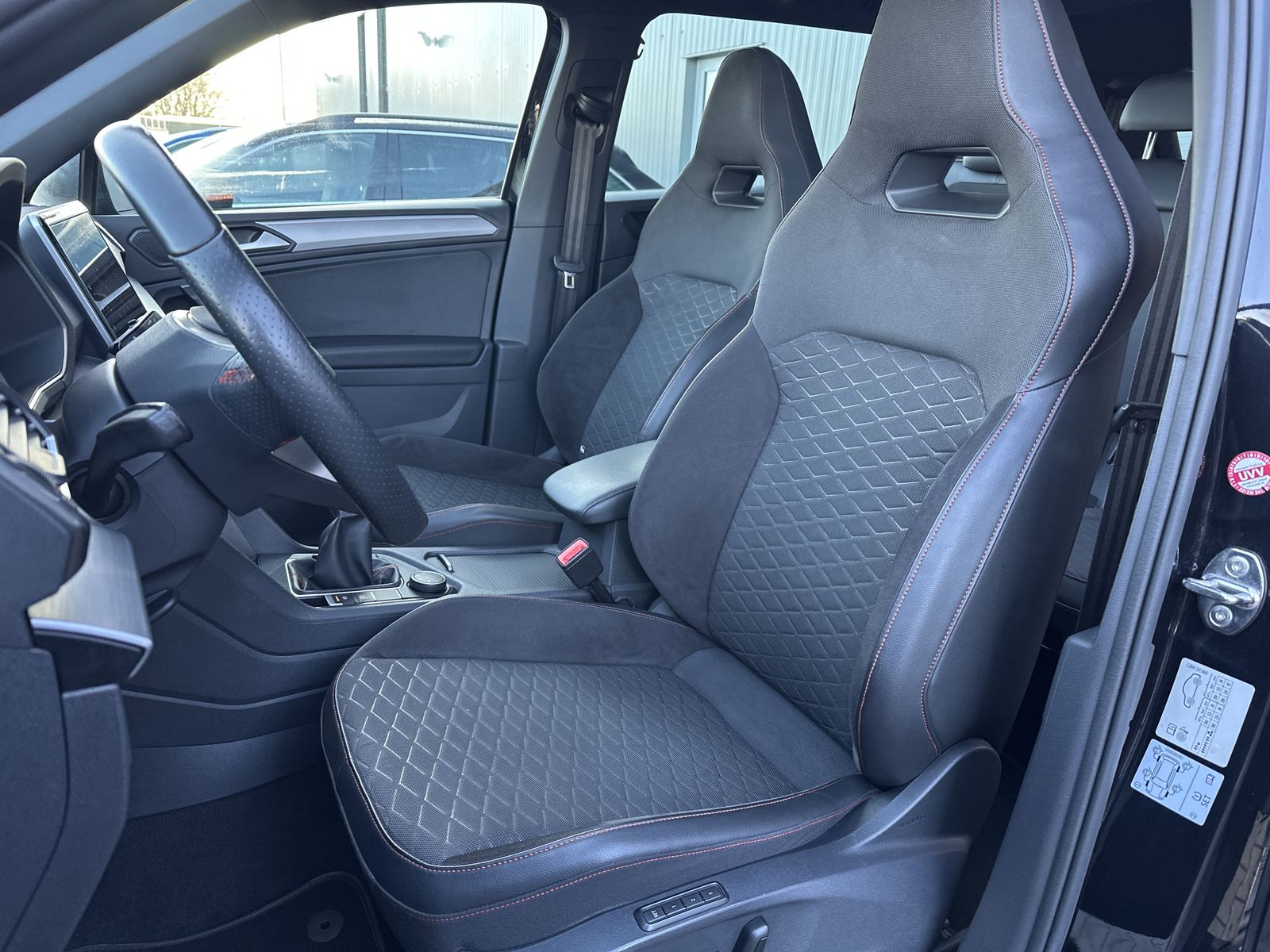 Fahrzeugabbildung SEAT Tarraco 2.0 TDI FR 7-Sitzer NAV+LED+PANO+VC+19ZO