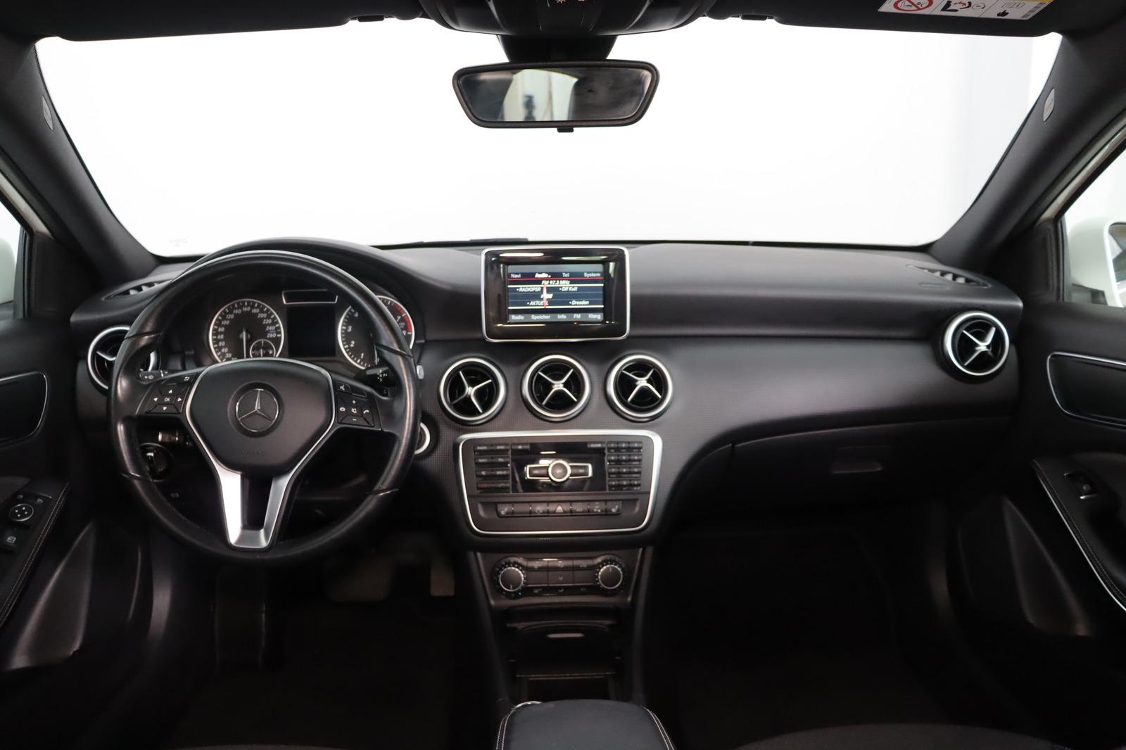 Mercedes-Benz A 180 Sitzhzg. * Xenon * HU/AU + Service neu