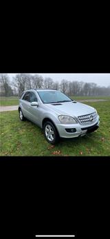 Mercedes-Benz Mercede ML 320 - gebrauchte Mercedes-Benz ML 320 aus dem Jahr 2006