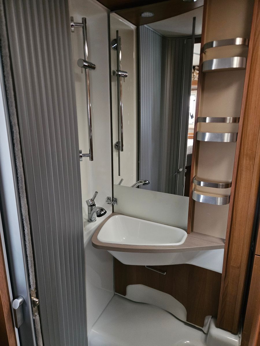 Fahrzeugabbildung Knaus Van I 550 MD *Platinum Selection*