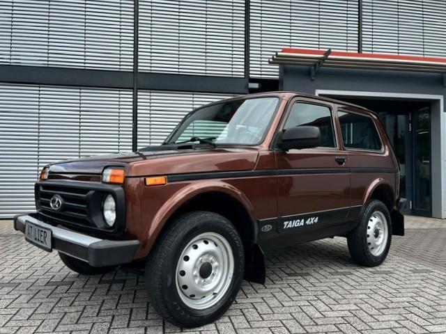 Lada Niva Taiga 4x4 AHK MIKE SANDERS 1.HAND