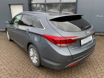 Fahrzeugabbildung Hyundai i40 1.6 GDI Trend Blue LED+PDC+XENON+SHZ+17"LM