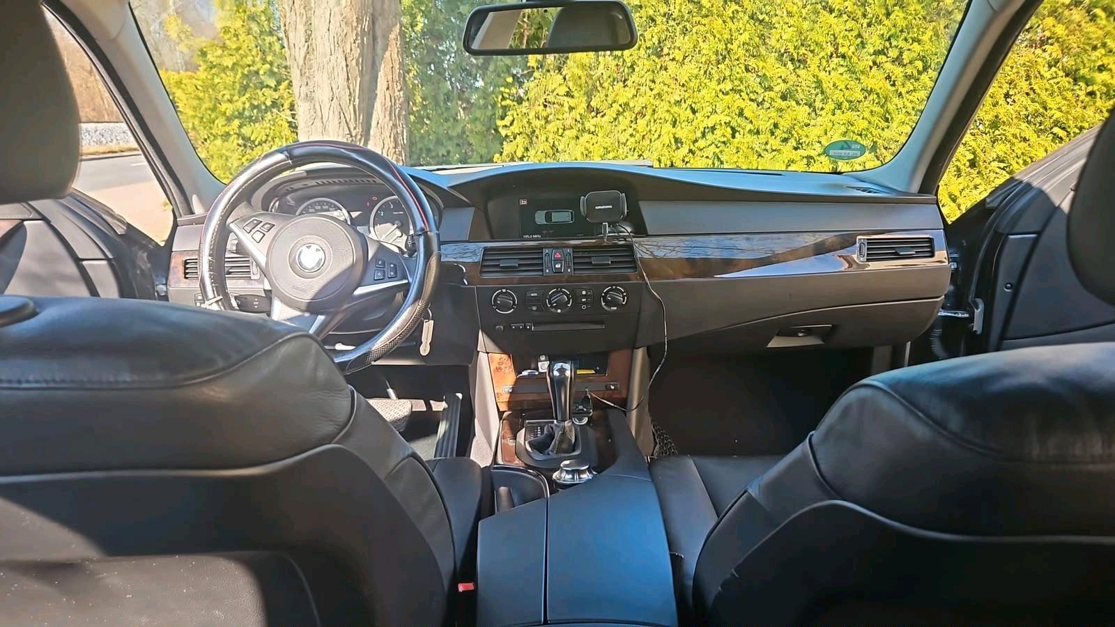 BMW 520 2004 — photo 7