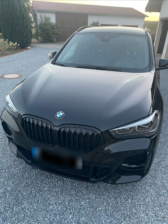 Image of BMW iX1
