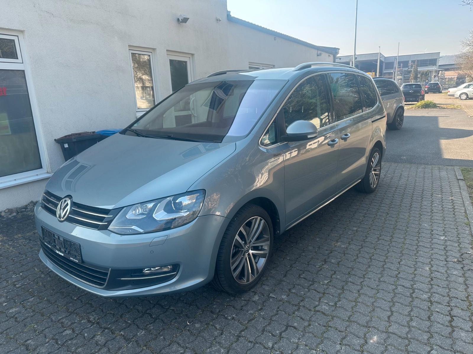 Volkswagen Sharan Highline BMT Panoramadach,Xenon,Standh.