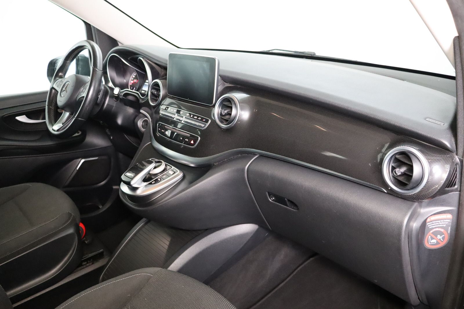 Fahrzeugabbildung Mercedes-Benz V 250 d lang 4-Matic * PDC * Navi * SHZ