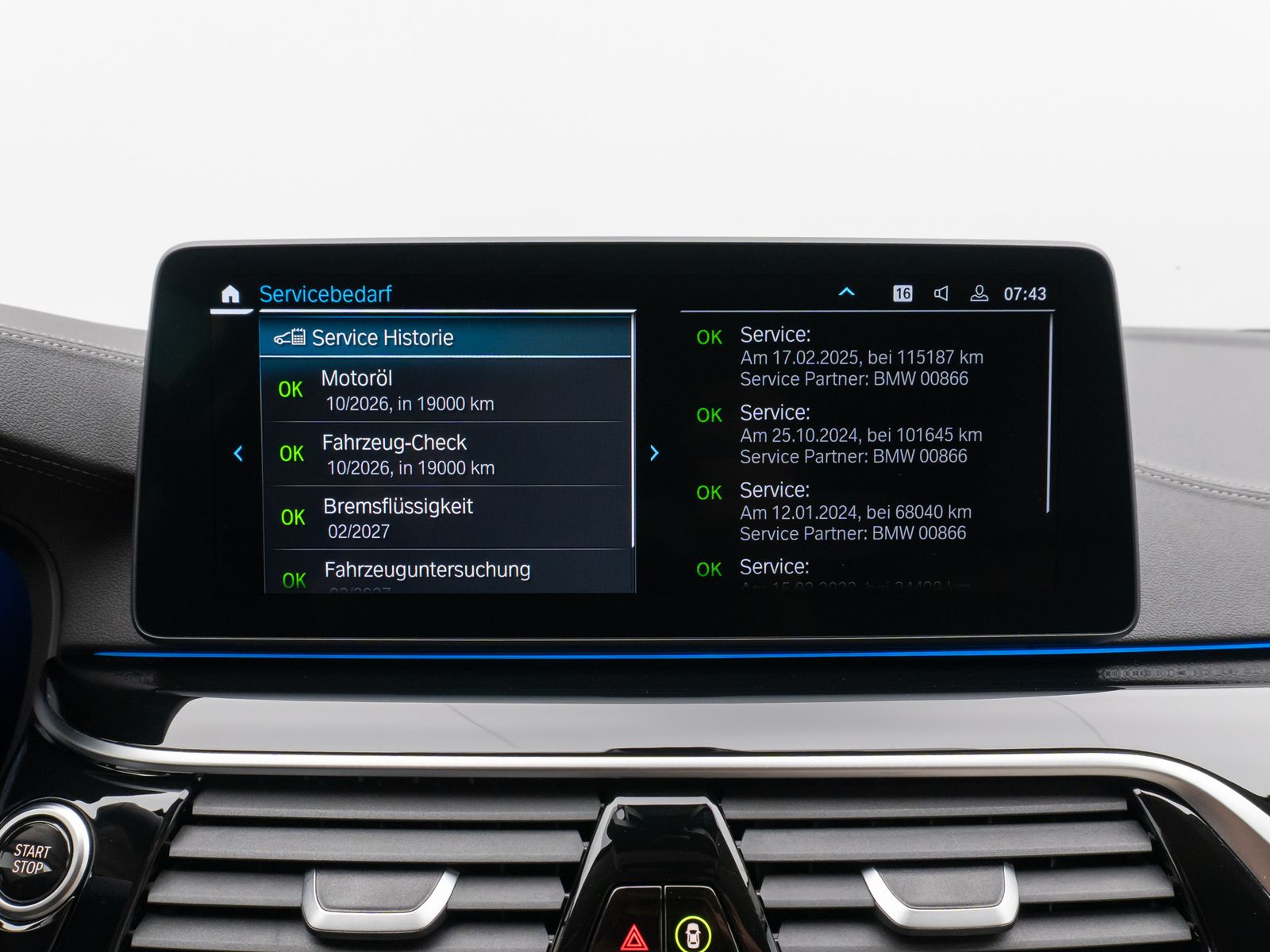 Fahrzeugabbildung BMW 530e xD Luxury Line KameraHUD DAB HiFi Komfort