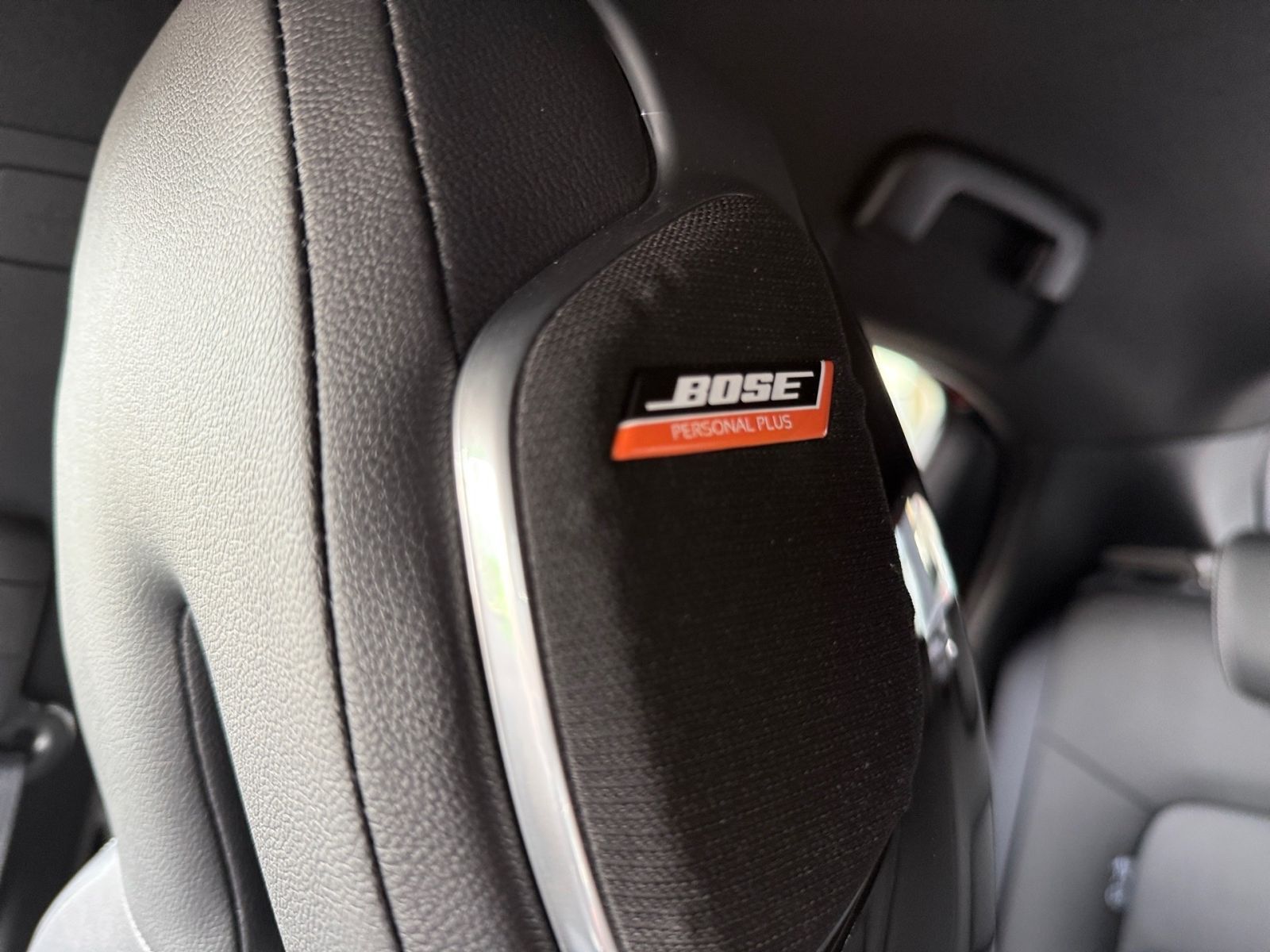 Fahrzeugabbildung Nissan Juke 1.6 Hybrid Tekna Hybrid *ALLWETTER*BOSE*LED