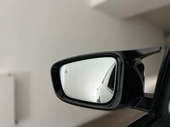 BMW 520i / M-PAKET EXCLUSIVE / 2.HD / NUR 53.tKM / BMW 520i / M-PAKET EXCLUSIVE / 2.HD / NUR 53.tKM /
