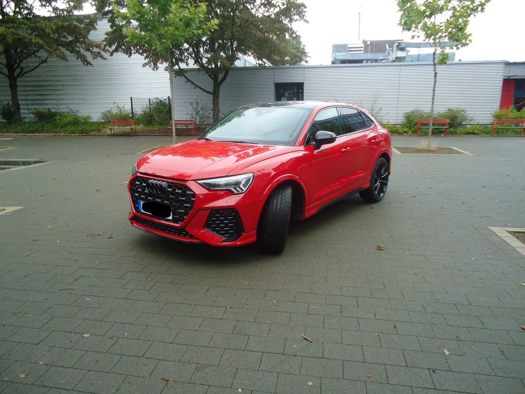 Audi RSQ3