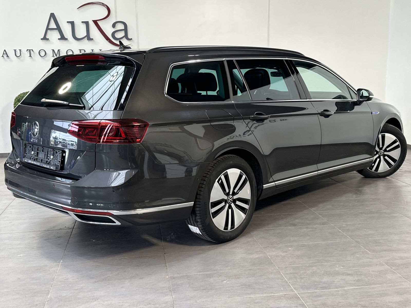 Fahrzeugabbildung Volkswagen Passat Variant GTE NAV+LED+PANO+AHK+STANDHEIZUNG