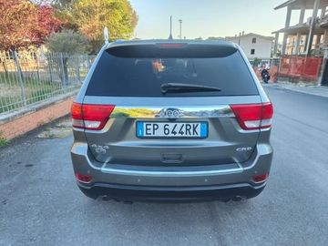 Jeep Grand Cherokee - 11