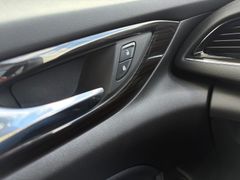 Fahrzeugabbildung Opel Insignia B Sports Tourer Elegance *SHZ*HUD*LED*