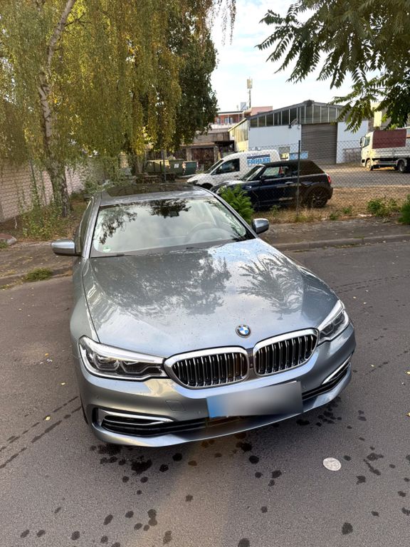 Image of BMW 530