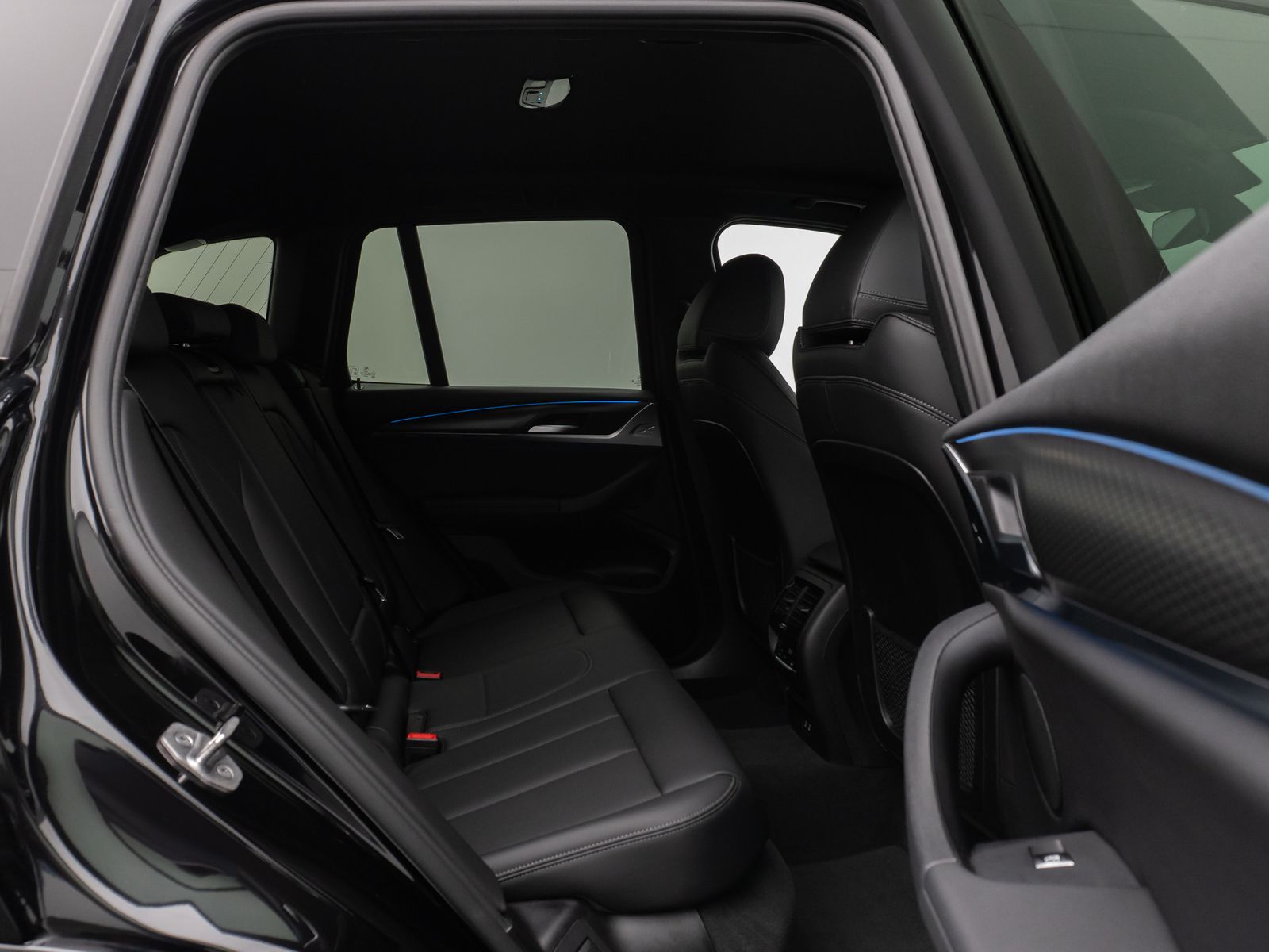 Fahrzeugabbildung BMW X3 xD30e M Sport 360°DAB HiFi Komfort AHK 20Zoll