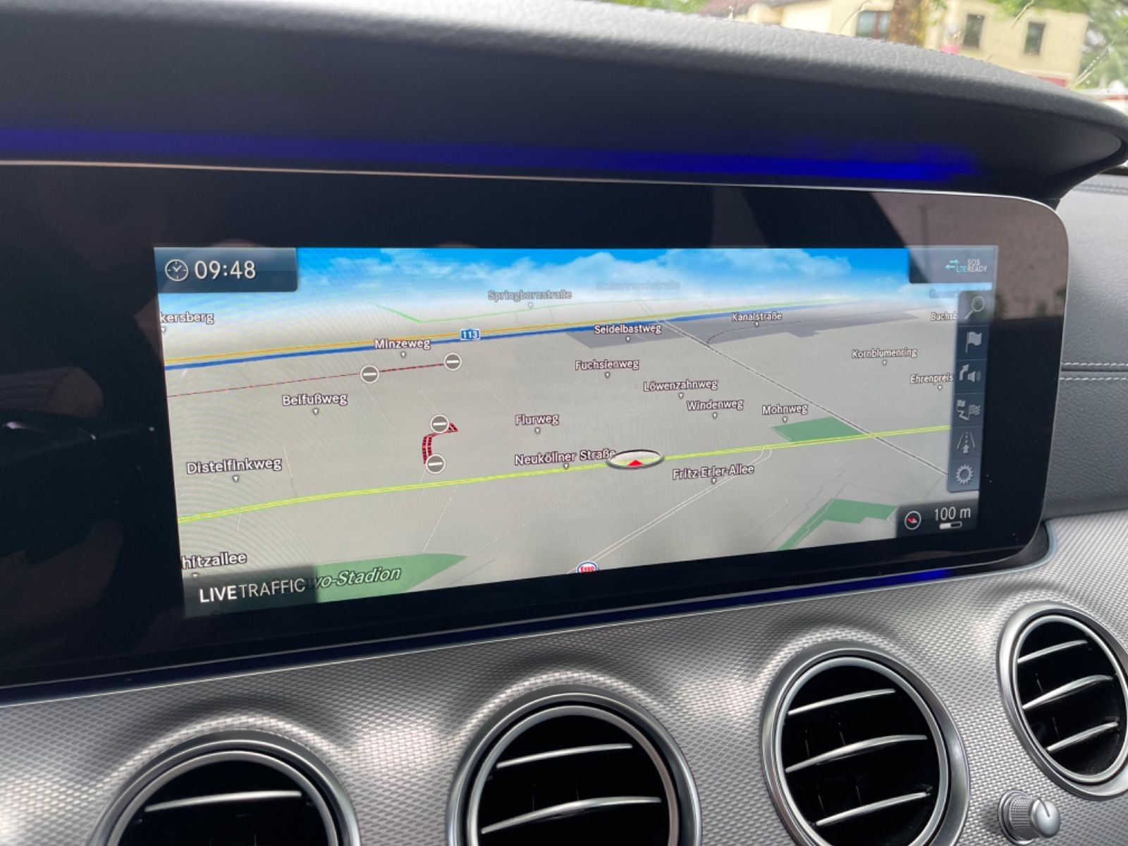 Fahrzeugabbildung Mercedes-Benz E 220d T 4Matic AMG*Standheizung*AmbientLight*