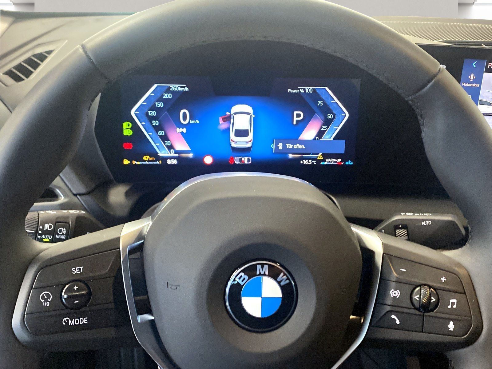 BMW 223 Gran Coupé - Bild 13