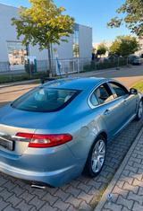 Jaguar XF 4.2 L V8 Premium Luxury Premium Luxury - Jaguar XF: Premium Luxury
