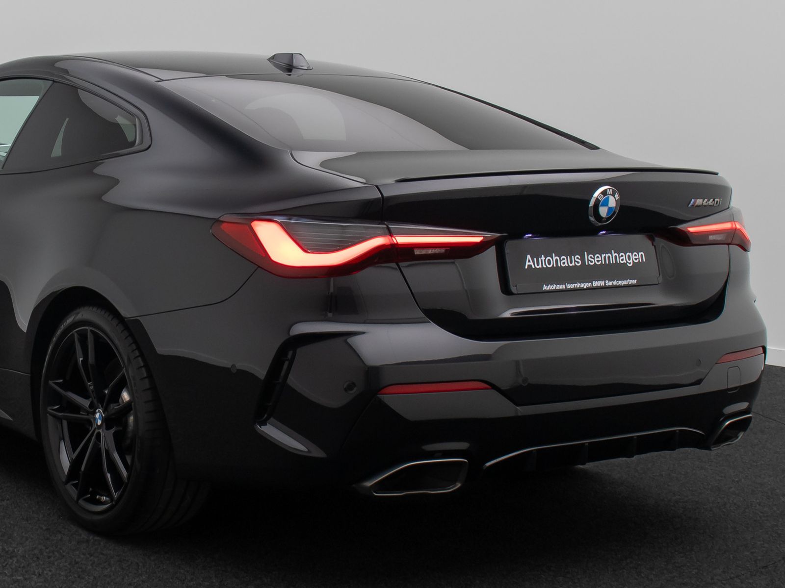 Fahrzeugabbildung BMW M440i xD Coupé Laser HUD Kamera DAB Komfort 19"