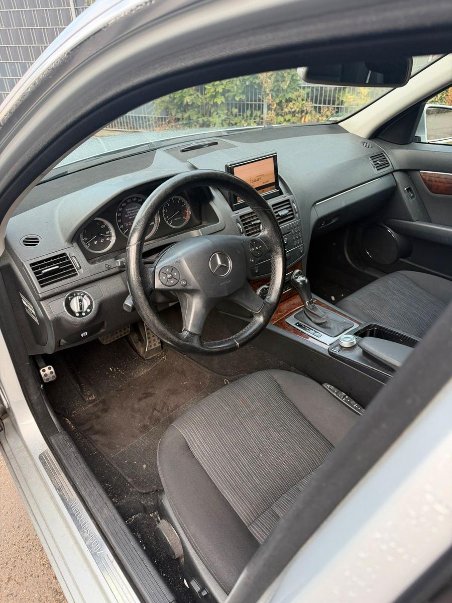 Mercedes-Benz C350 2009 — photo 5
