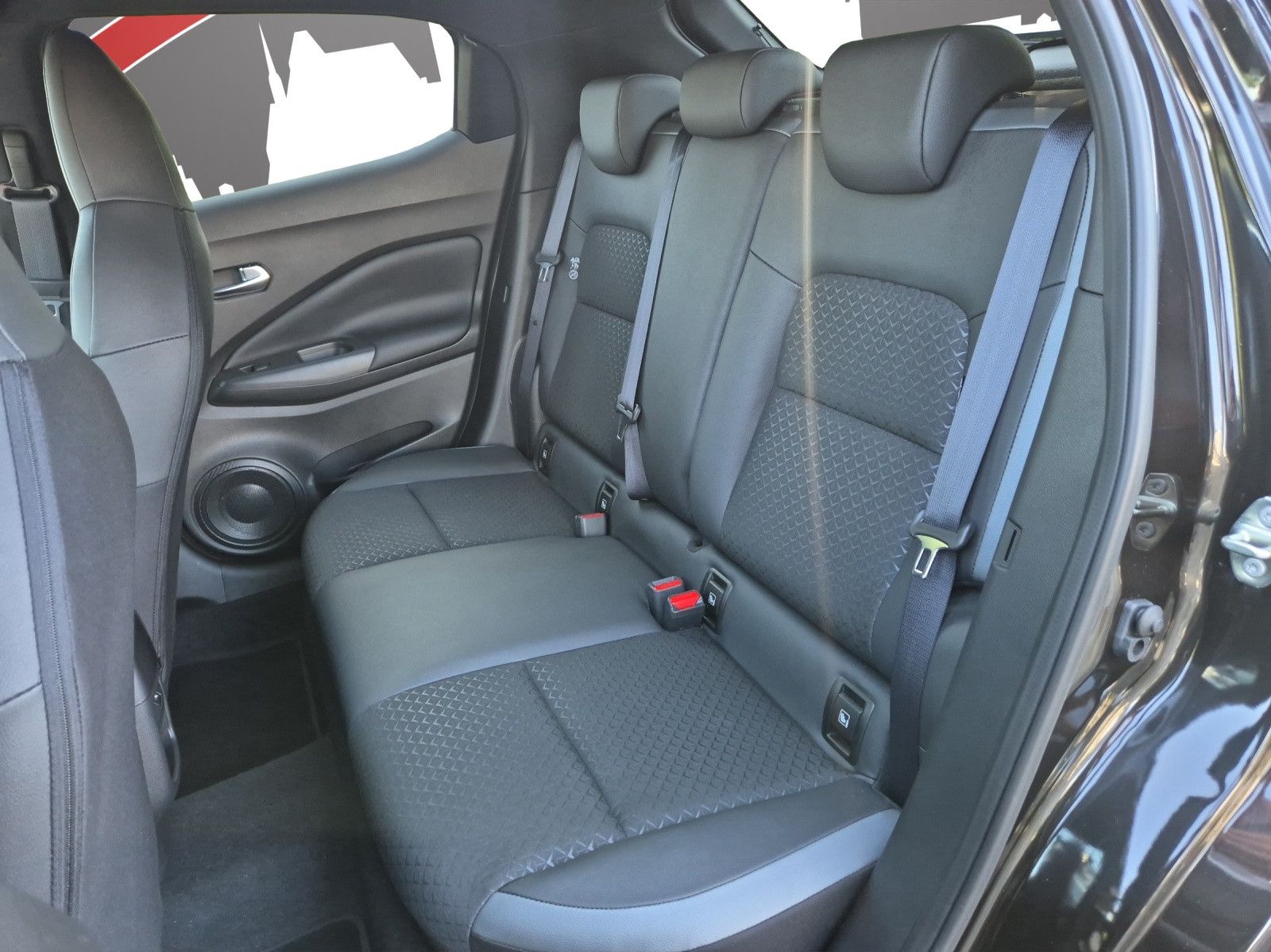 Fahrzeugabbildung Nissan Juke 1.0 DIG-T N-CONNECTA