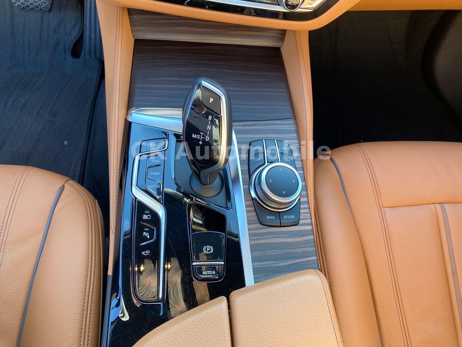 Fahrzeugabbildung BMW 545e Lim.xDrive Luxury Line/Laser/Navi/360°K/AHK