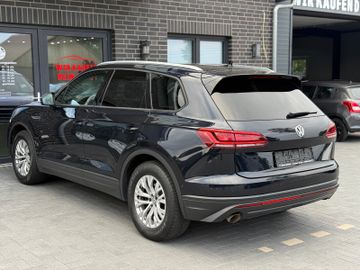 Volkswagen Touareg - 7