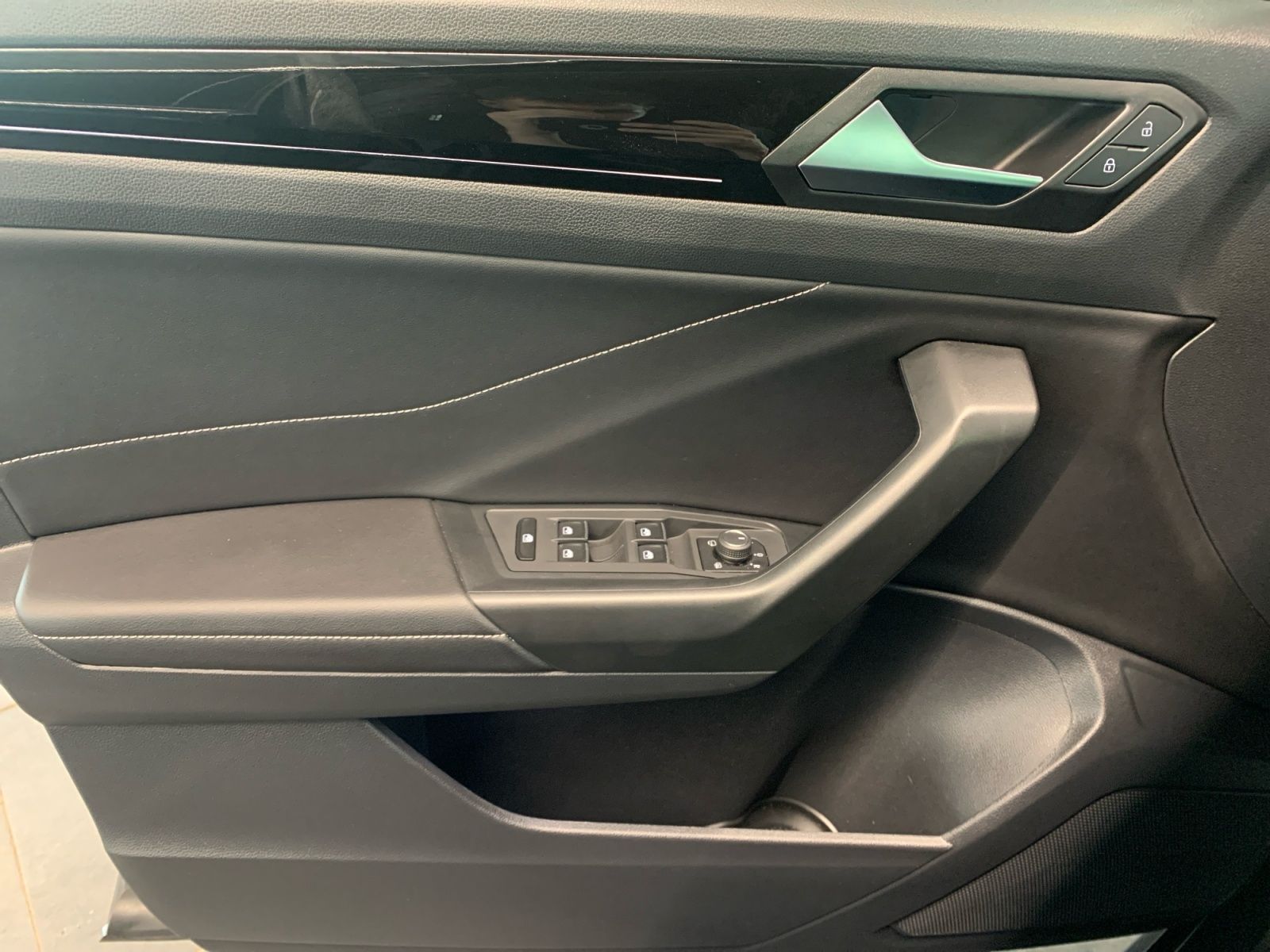 Volkswagen T-Roc - Bild 13