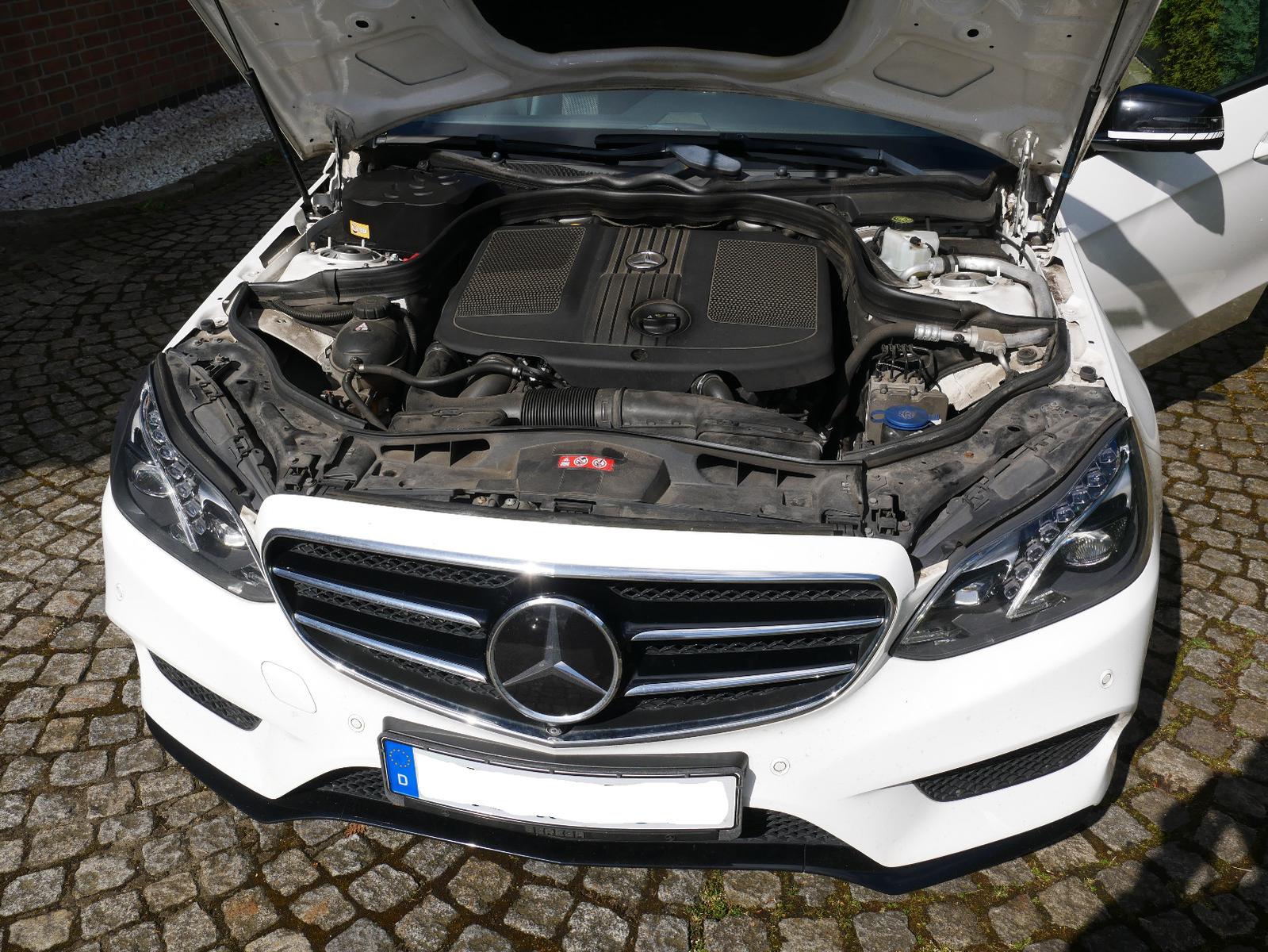 Mercedes-Benz E 220 T BlueTec AMG Sportpaket Nightline Pano