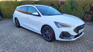 Fahrzeugabbildung Ford Focus Turnier ST X