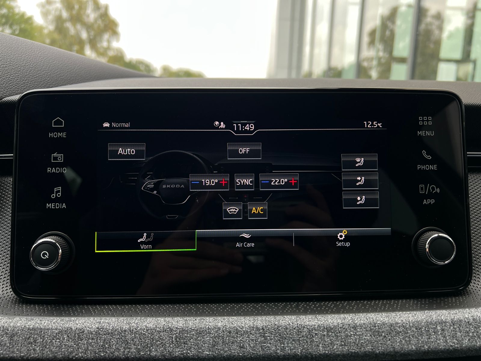 Fahrzeugabbildung SKODA Kamiq DRIVE 1,0 TSI DSG *Matrix LED, Smart Link,