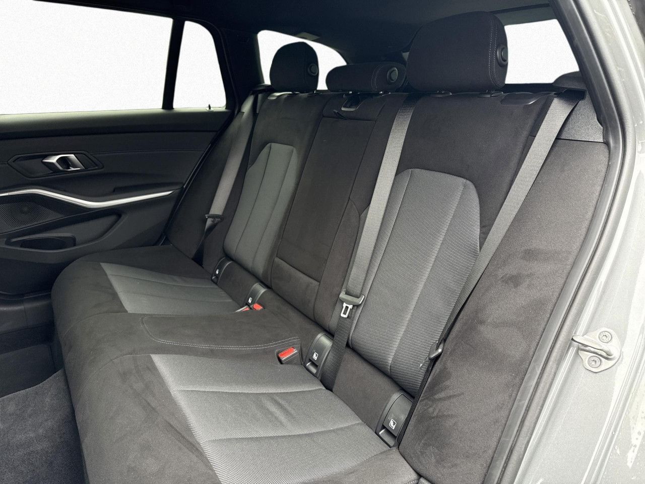 BMW 330 - Bild 18