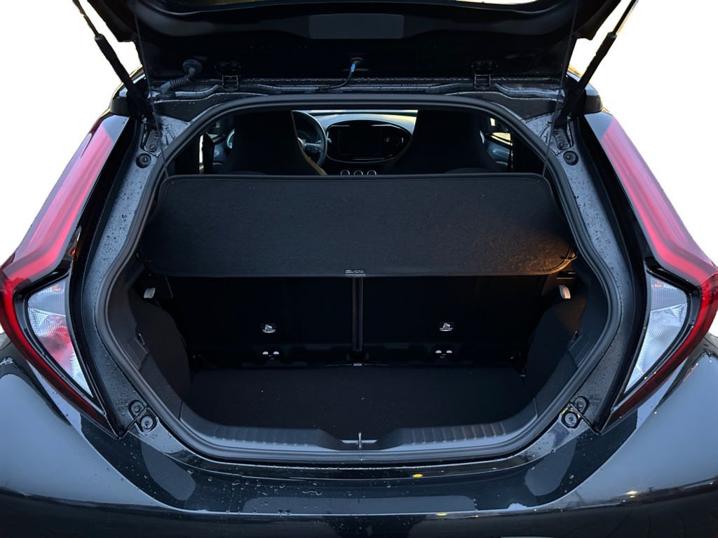 Fahrzeugabbildung Toyota Aygo X Team D