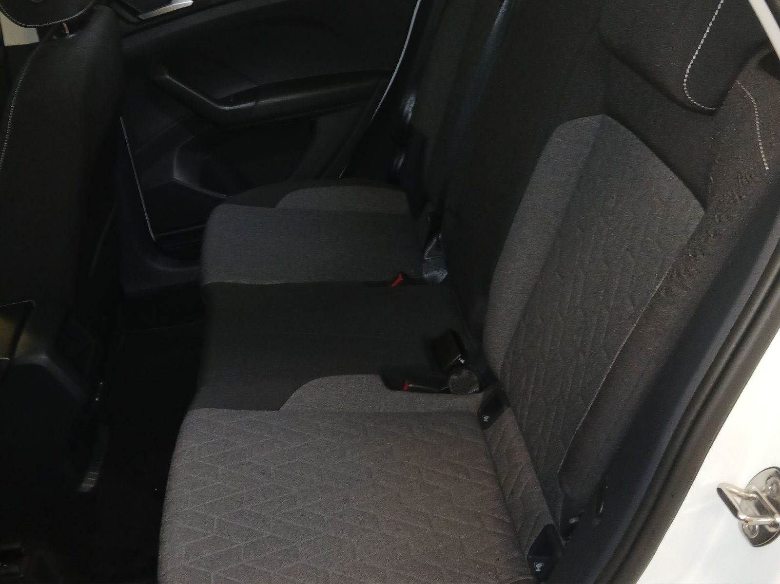 Fahrzeugabbildung Volkswagen T-Cross TSI Move RFK AHK App-Co. SHZ ACC Climatr