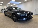 Volvo V60 Momentum Pro / VOLL LEDER / TOTWINKEL / KAM - Volvo V60 in Berlin