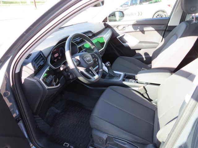 Audi Q3 35 1.5TFSI advanced AHK ACC el. HK NAV foto 12