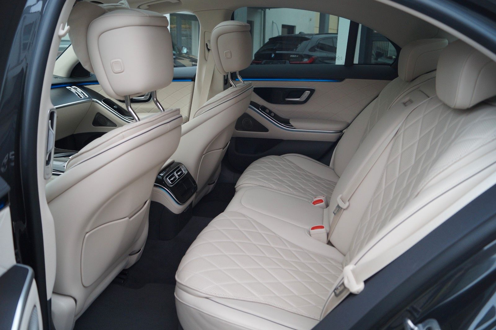 Mercedes-Benz S 350d *AMG Line, Superior Line, Soft-Close* foto 16