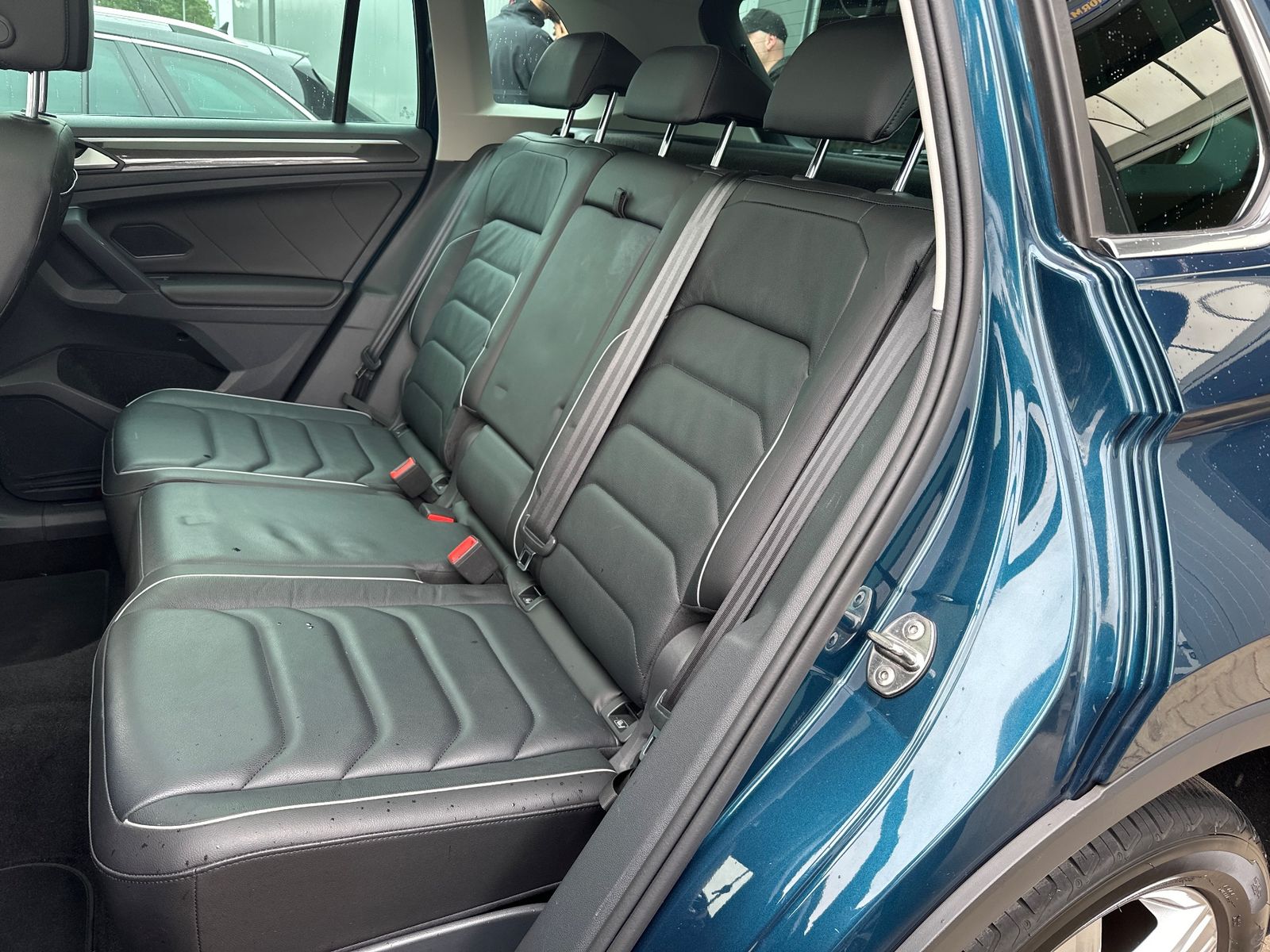Fahrzeugabbildung Volkswagen Tiguan 2.0 TDI 4M DSG Elegance NAV+MATRIX