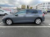 Volkswagen Golf 1.5 TSI Life - LED, ACC, NAVI, SHZ, PCD