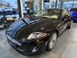 Jaguar XK 5.0 V8 Coupe Facelift/Led/Kamera/1.Hand/DE - schwarze Jaguar XK