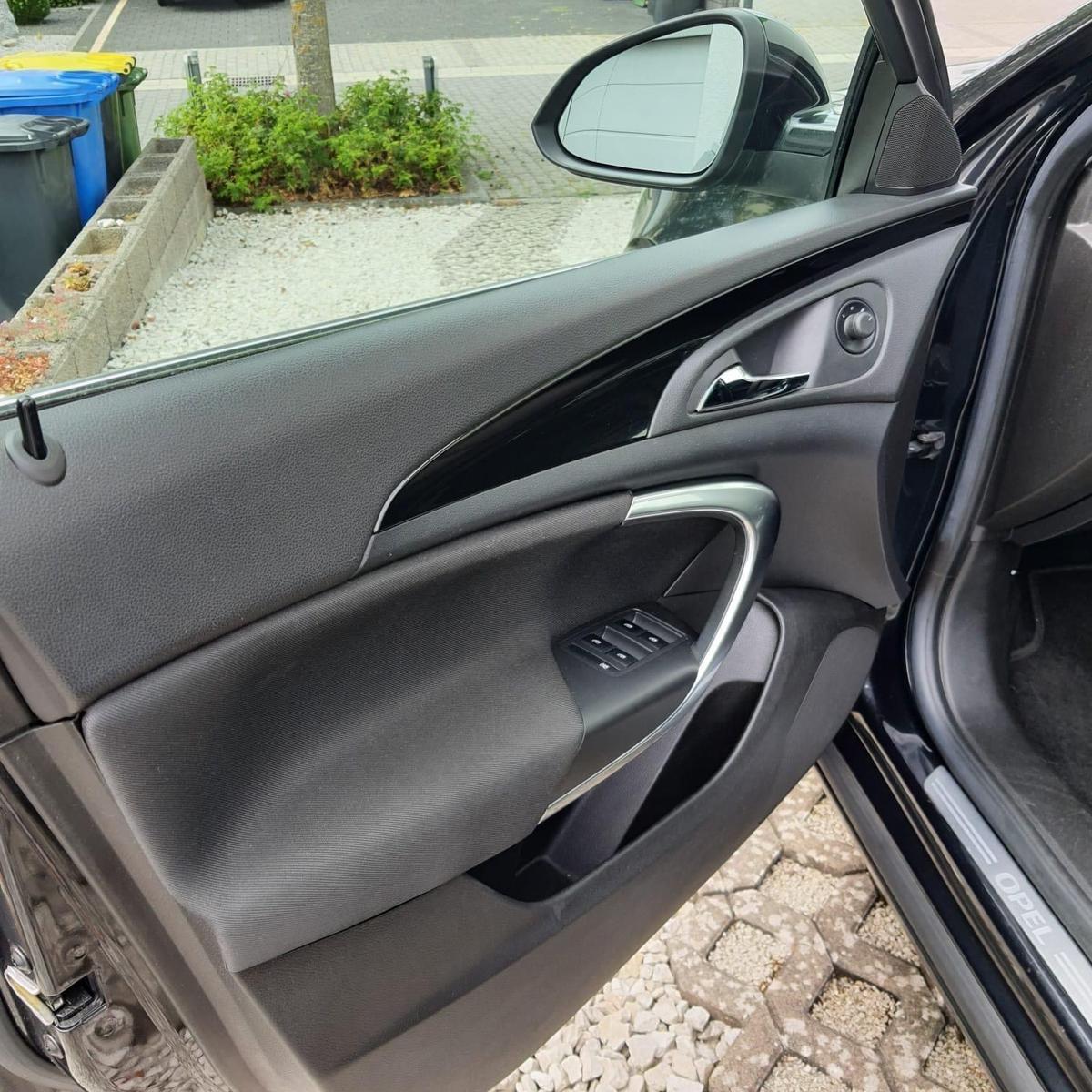 Opel Insignia 2012 — photo 11