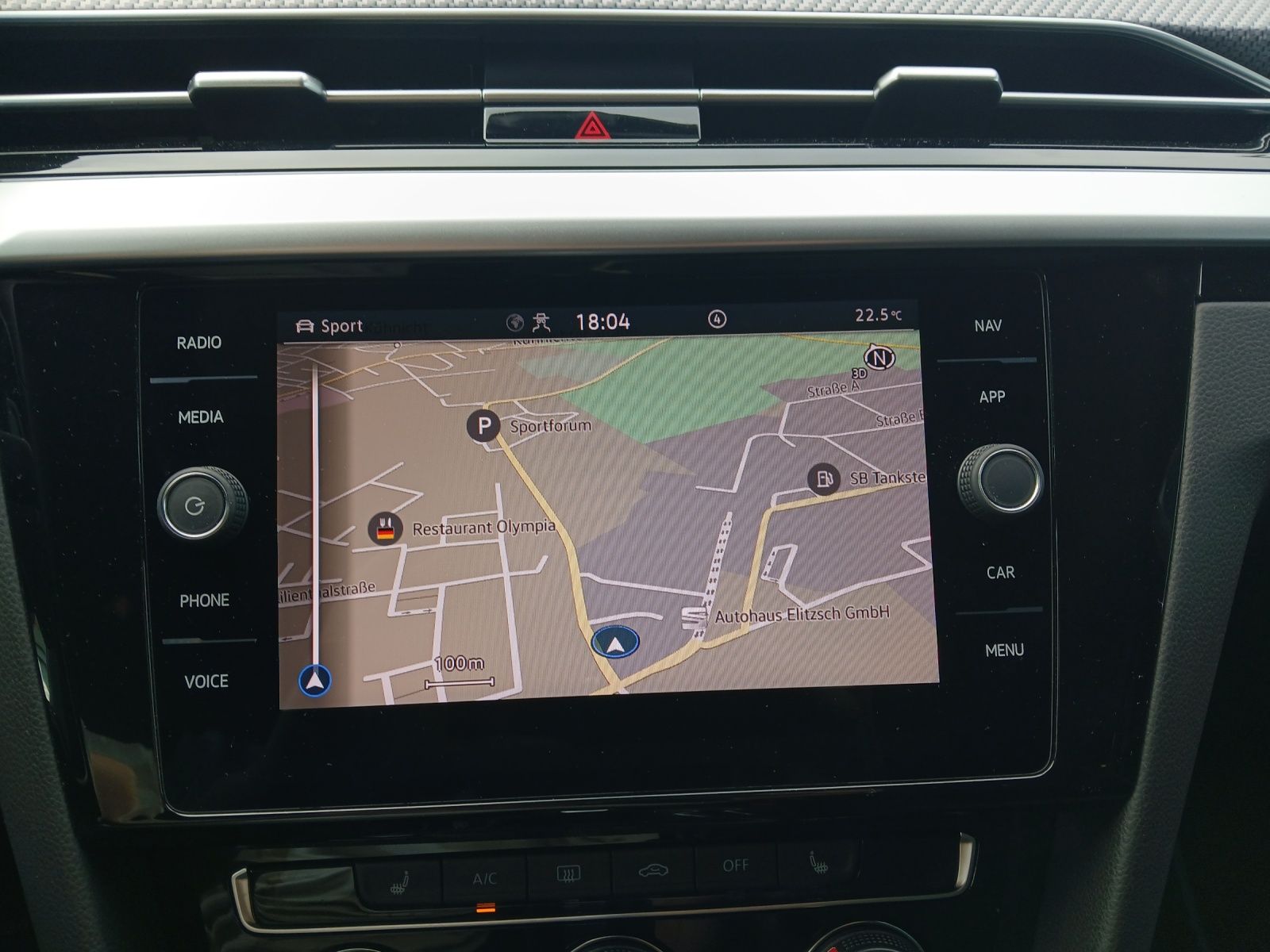 Fahrzeugabbildung Volkswagen Arteon SB R 4M R-Line Matrix AHK Navi  Pano HUD