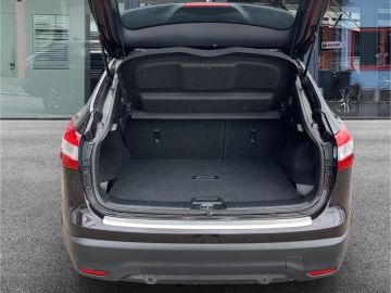 Nissan Qashqai Tekna 1.6 dCi 4x4 °LED°Navi°RFK°AHK°SHZ°