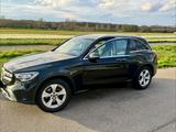 Mercedes-Benz GLC 220 d 4MATIC Autom. - HUD, AHK, Schiebedach - Mercedes-Benz GLC 220 in München